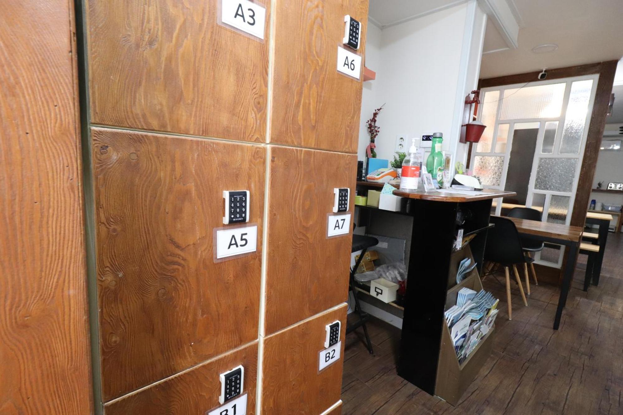 Just4U Guesthouse Сеул Екстериор снимка