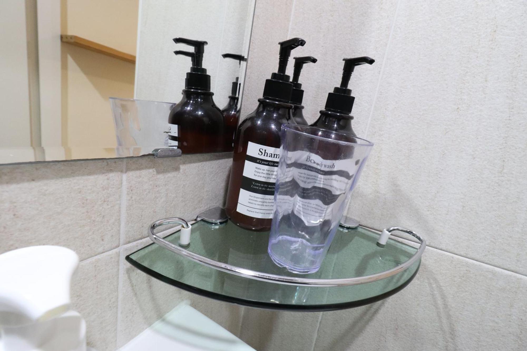 Just4U Guesthouse Сеул Екстериор снимка