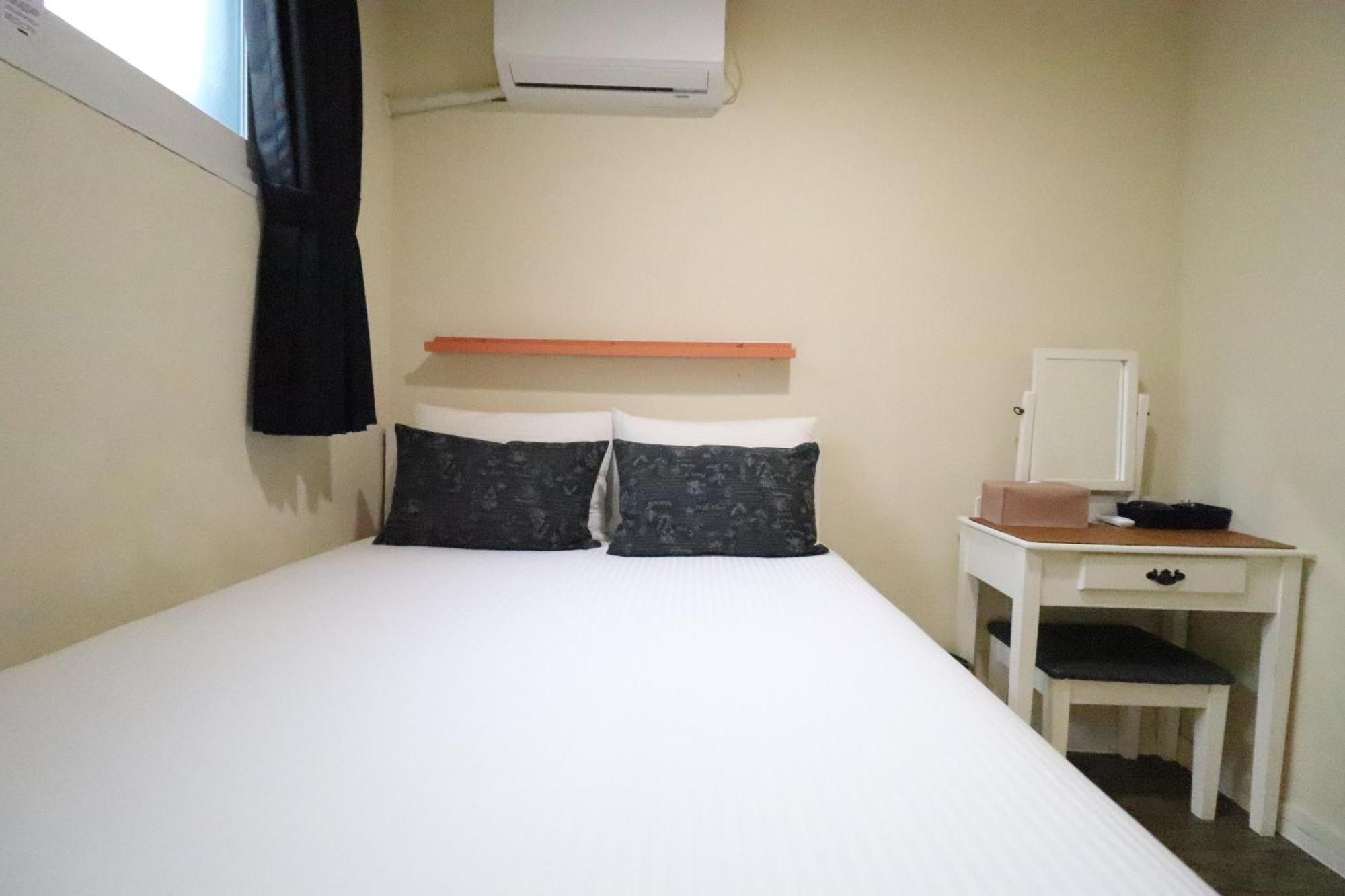 Just4U Guesthouse Сеул Екстериор снимка